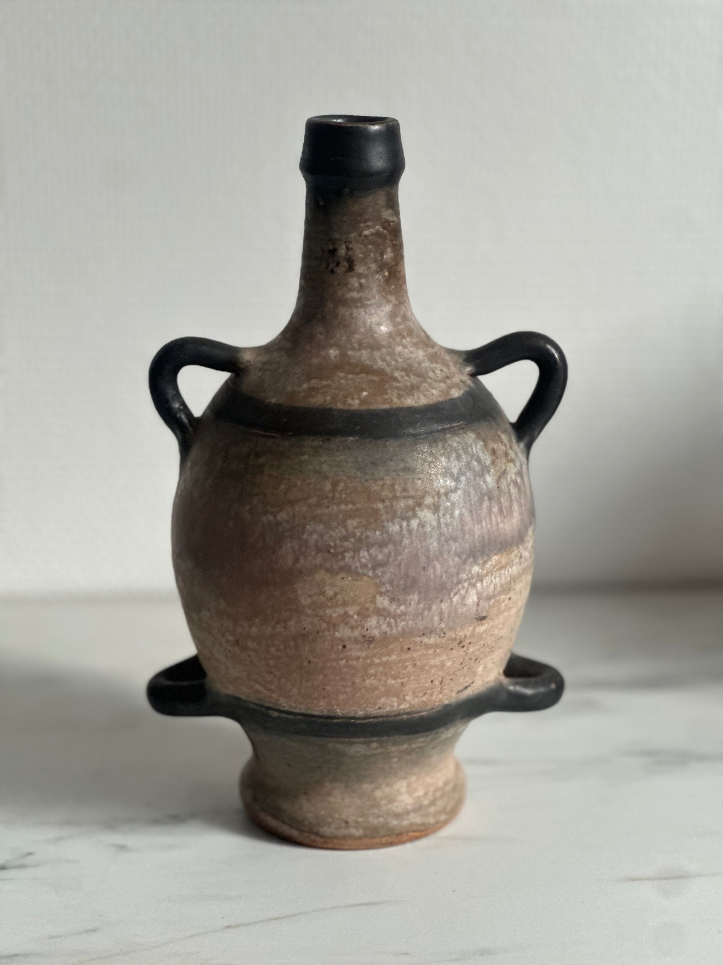 Vase amphore à quatre anses — Willy Biron, Bouffioulx, Belgique, circa 1960