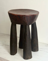 Tabouret tripode en bois sculpté, art Sénoufo